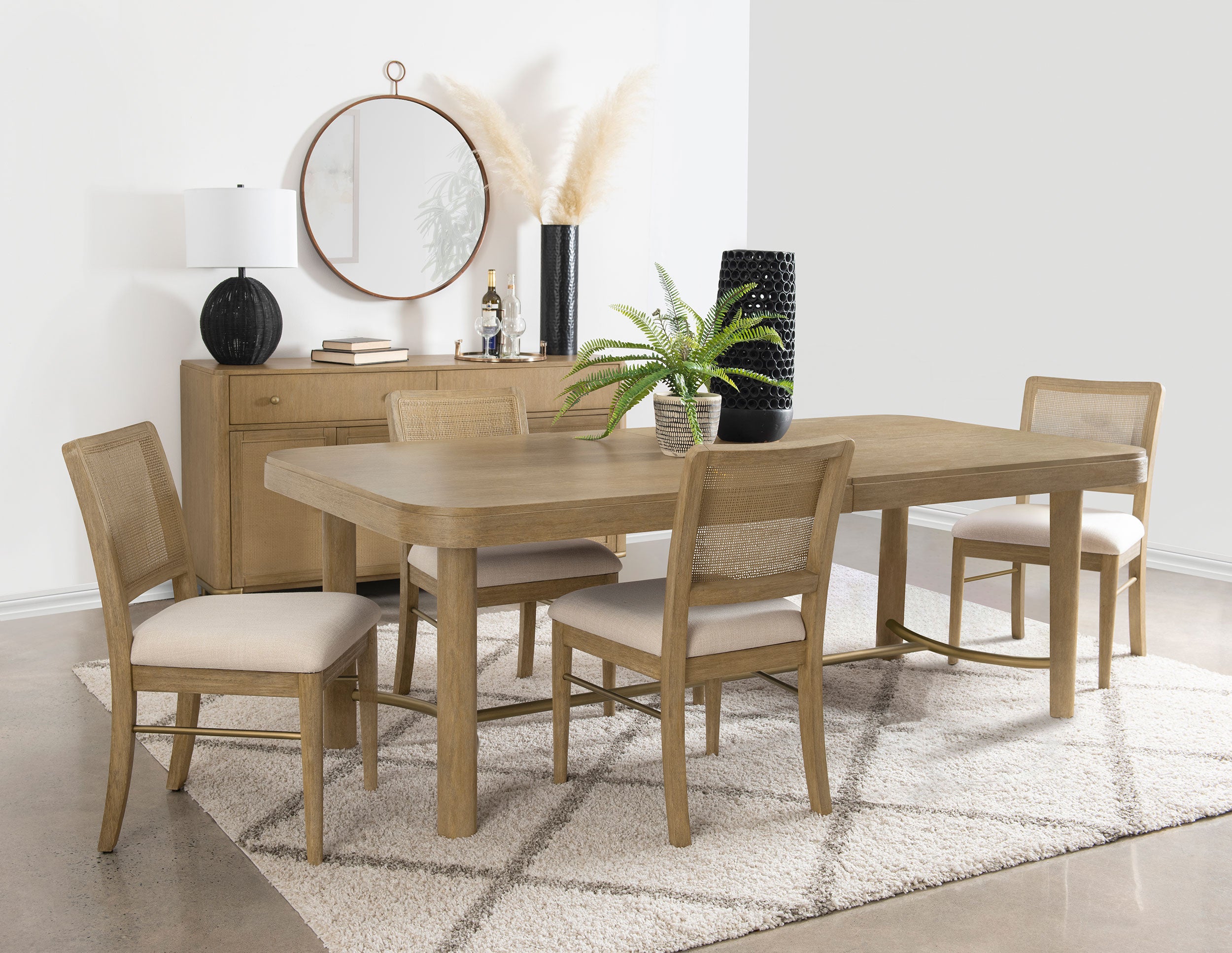 Arini Dining Set
