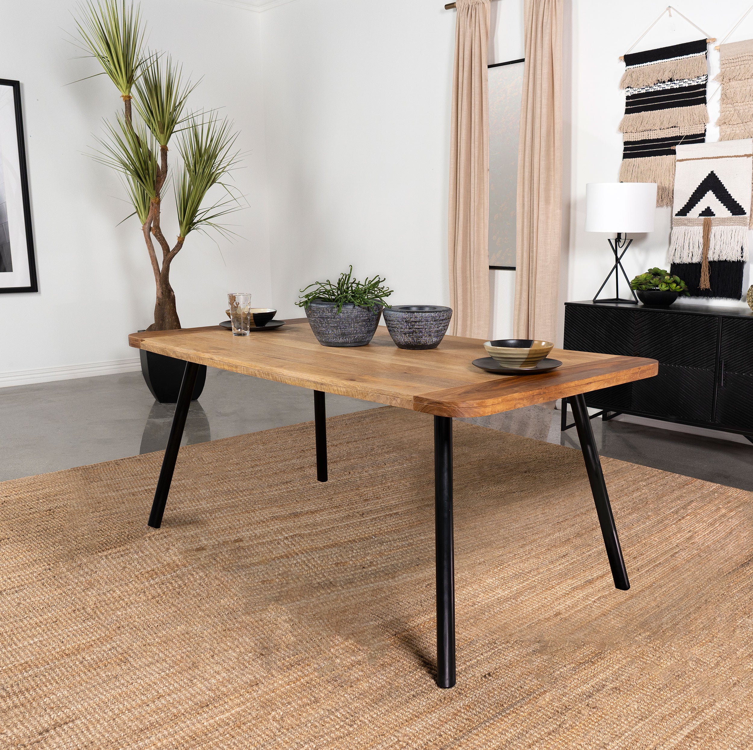 Maverick Dining Table