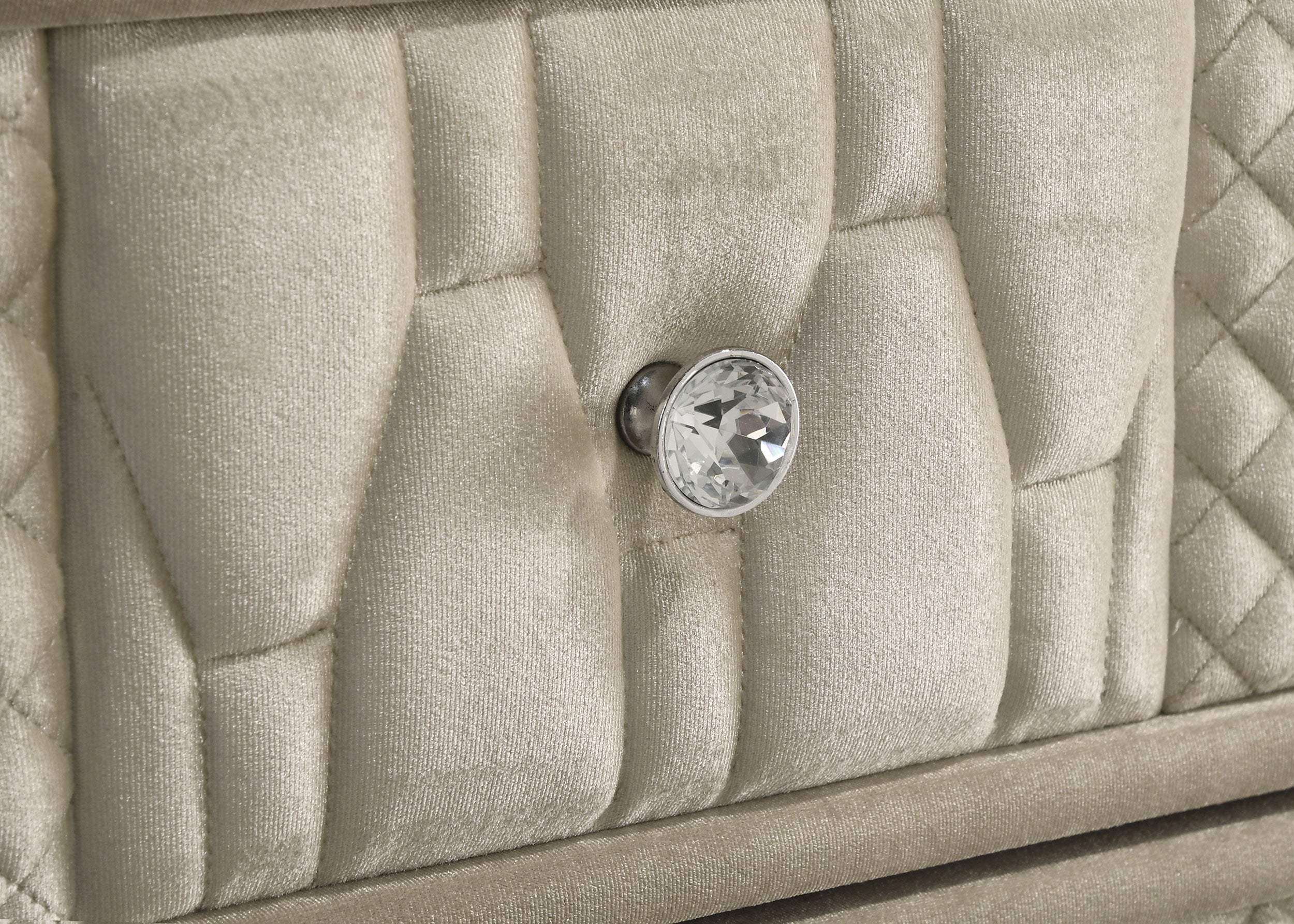 Lorient Chest of Drawers with LED Lighting