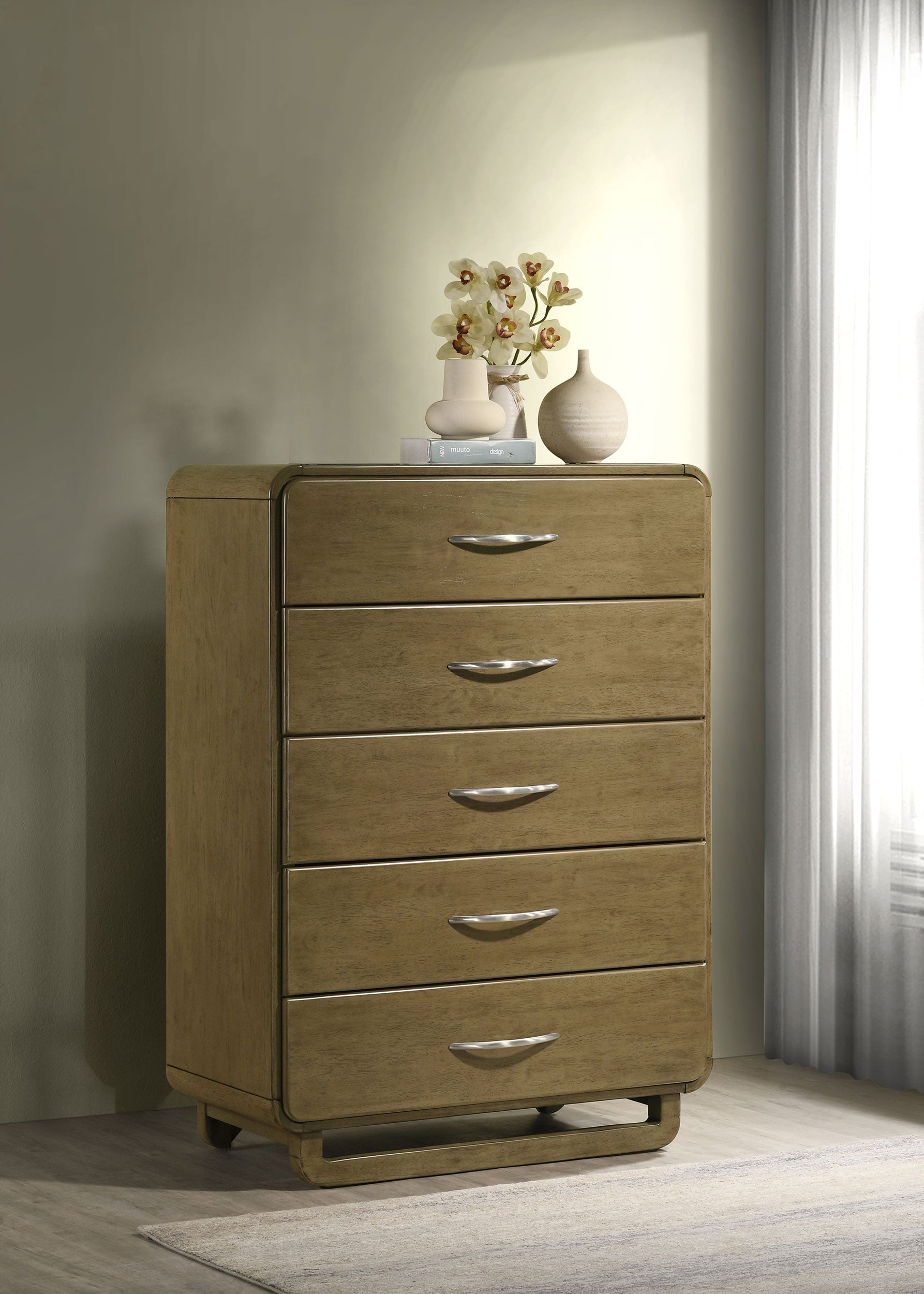 Amsbury Chest of Drawers