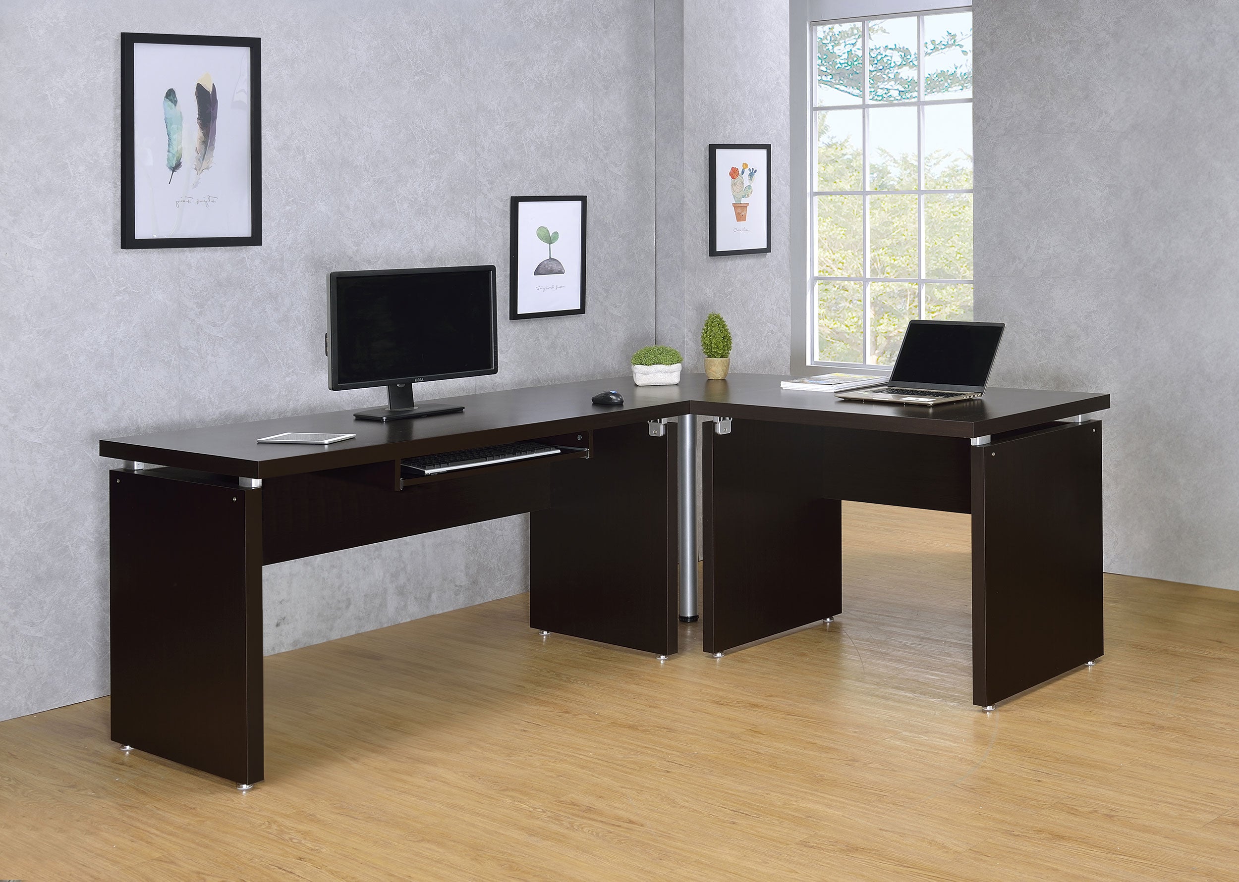 Skylar Computer Desk