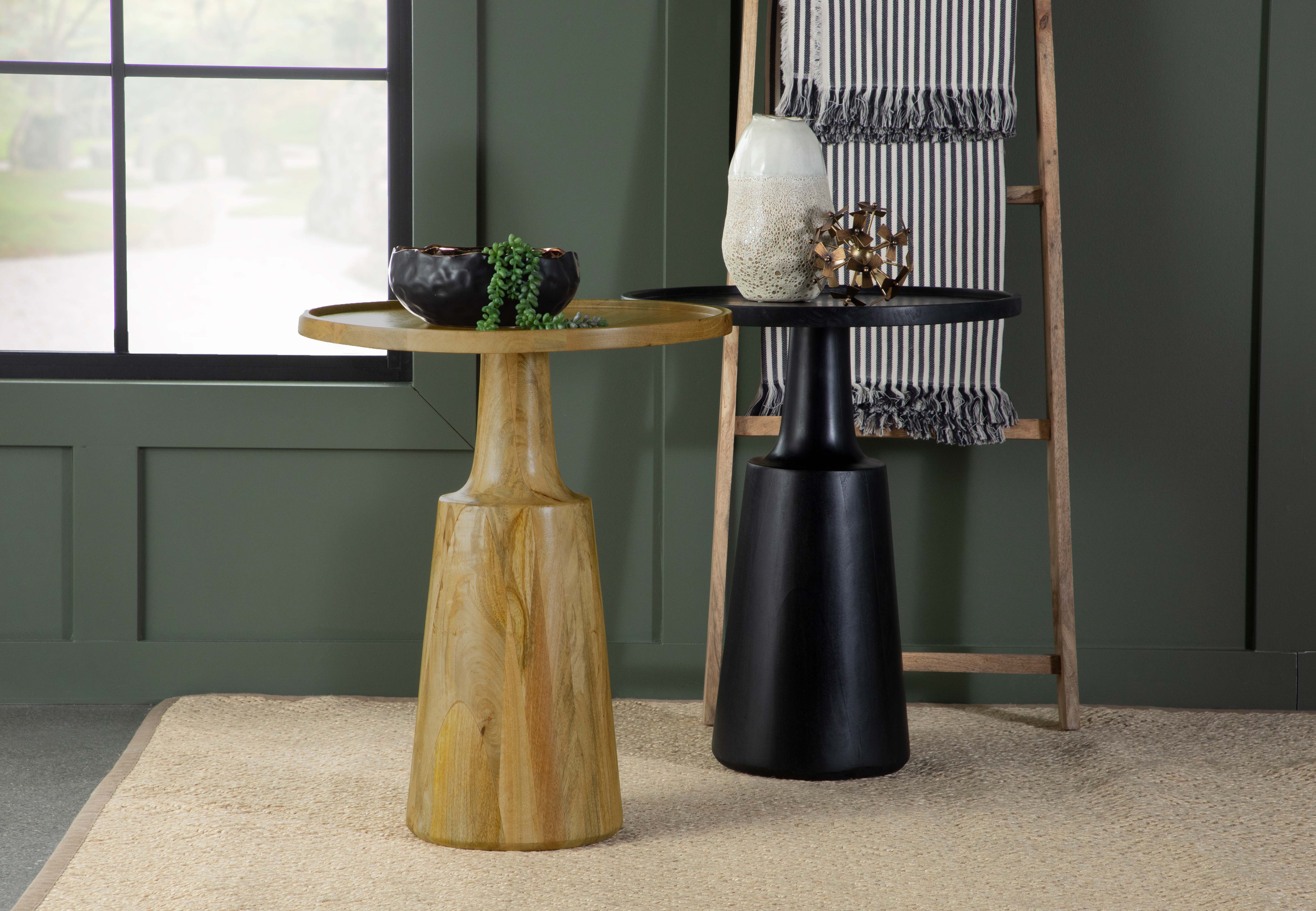 Ixia Side Table