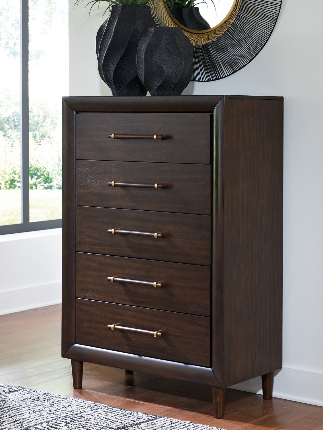 Dantenton Chest of Drawers