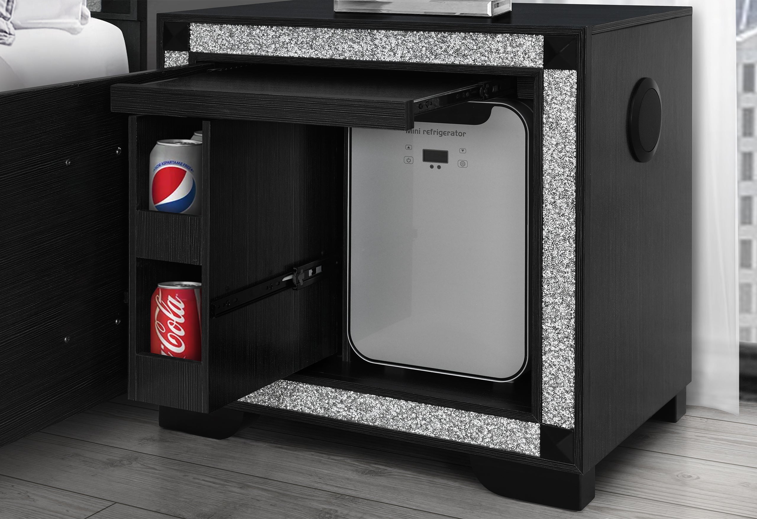 SOLEIL CHARCOAL KING BED GROUP WITH COOLER AND SPEAKER