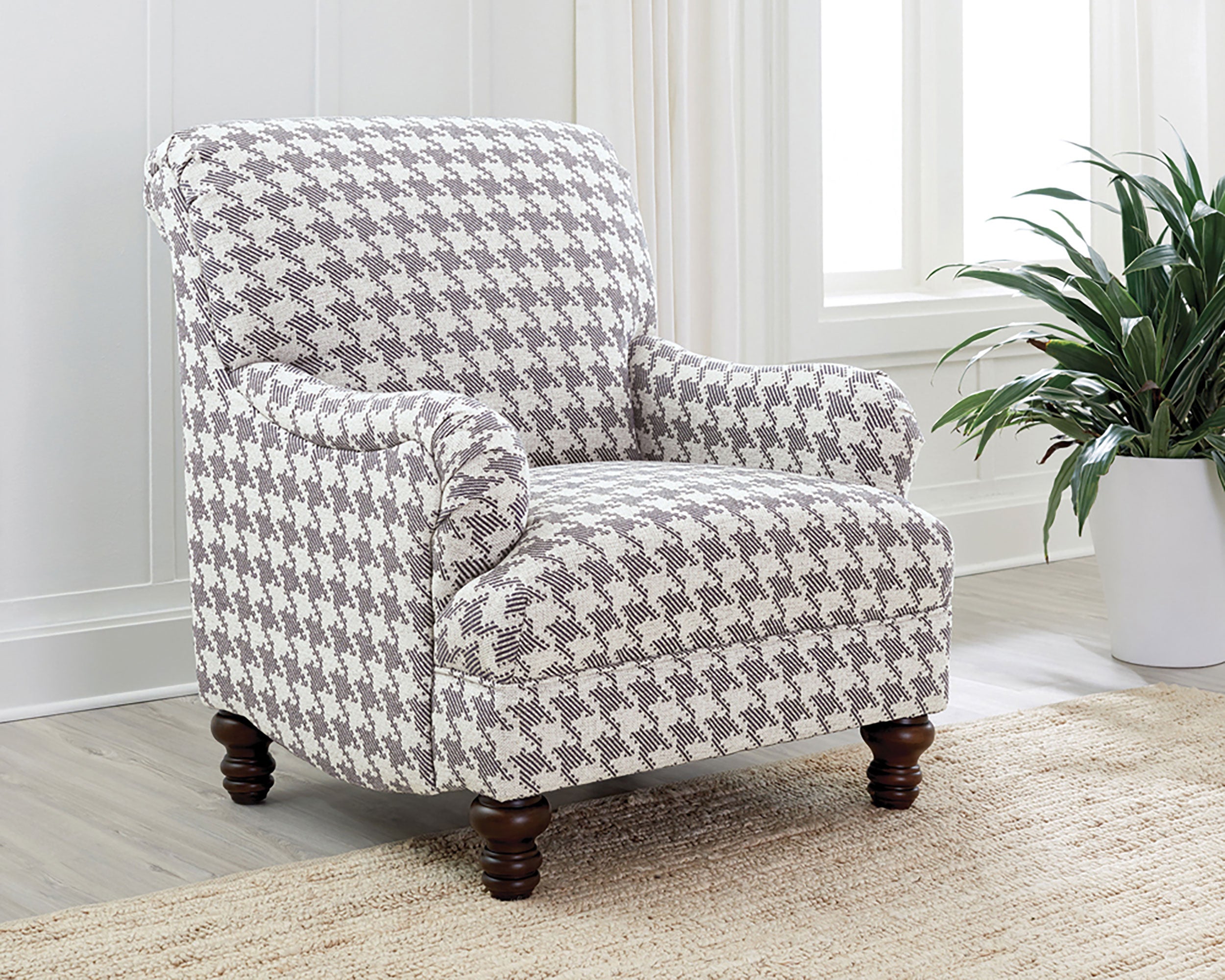 Glenn Accent Chair