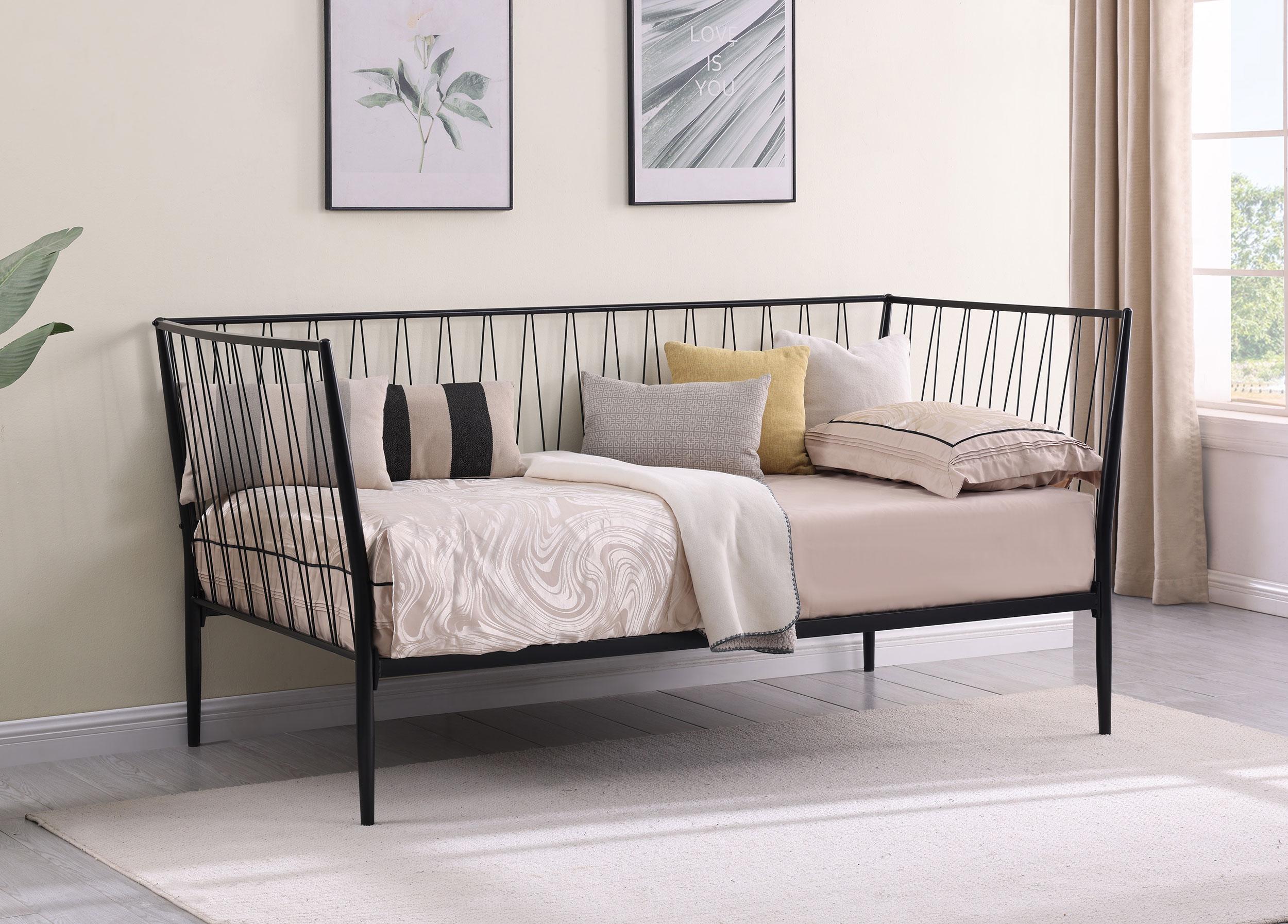 Richland Daybeds