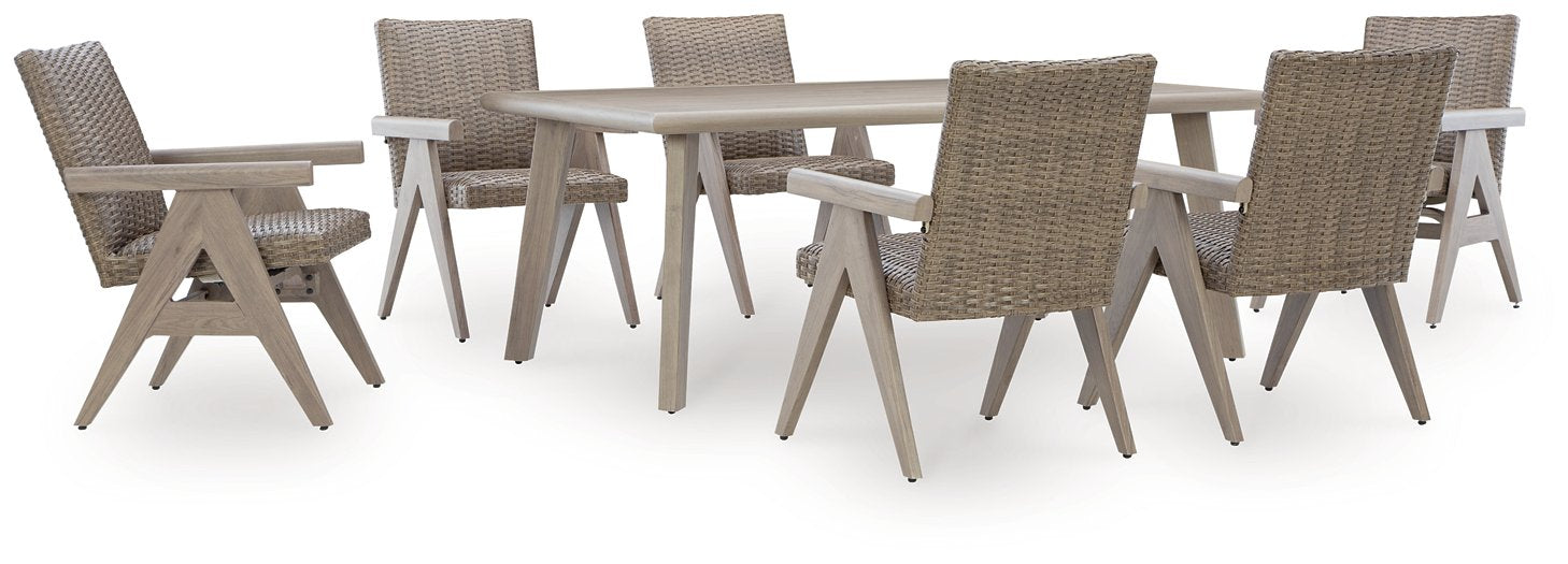 Cliff Trails Outdoor Dining Package