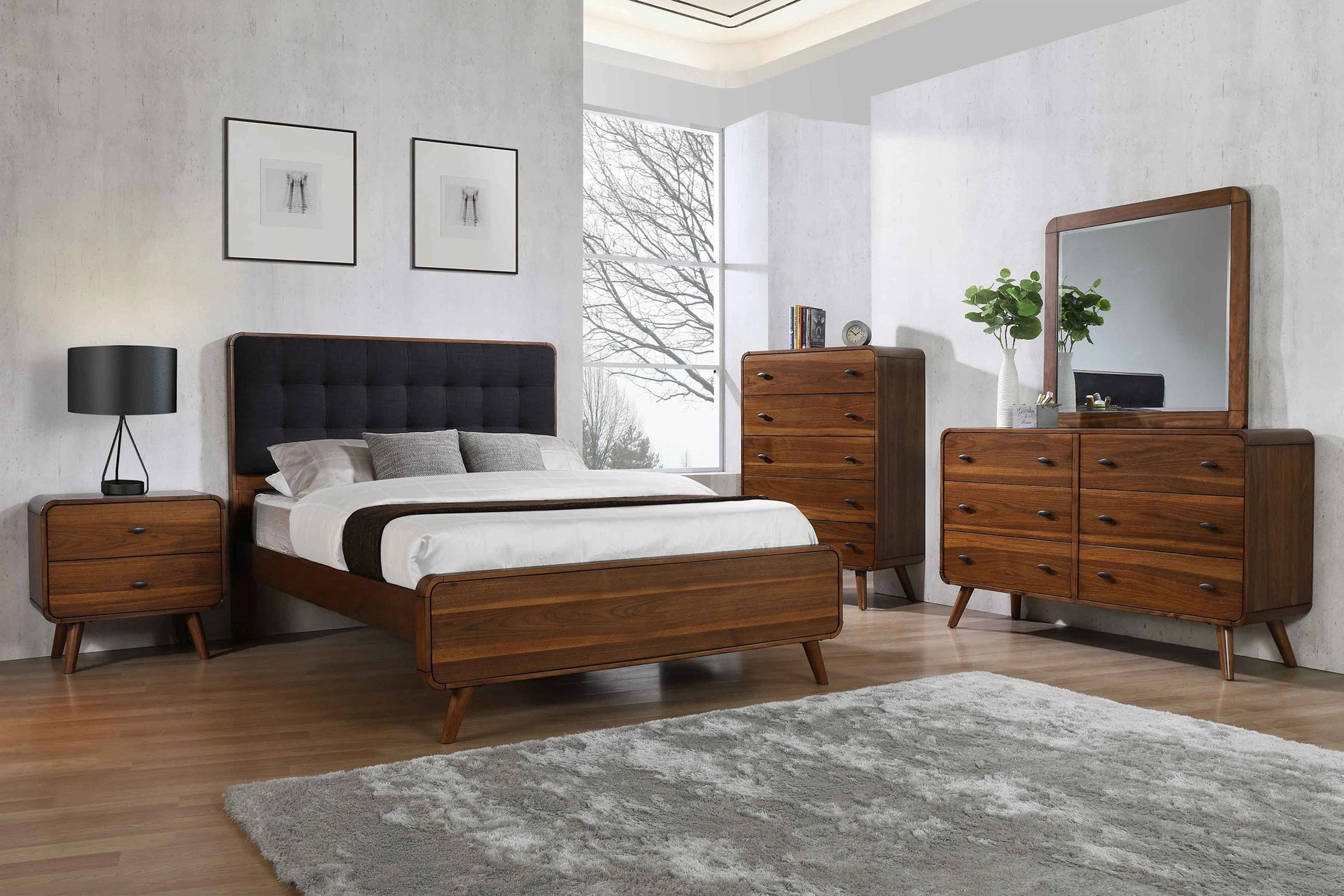 Robyn Dresser with Mirror