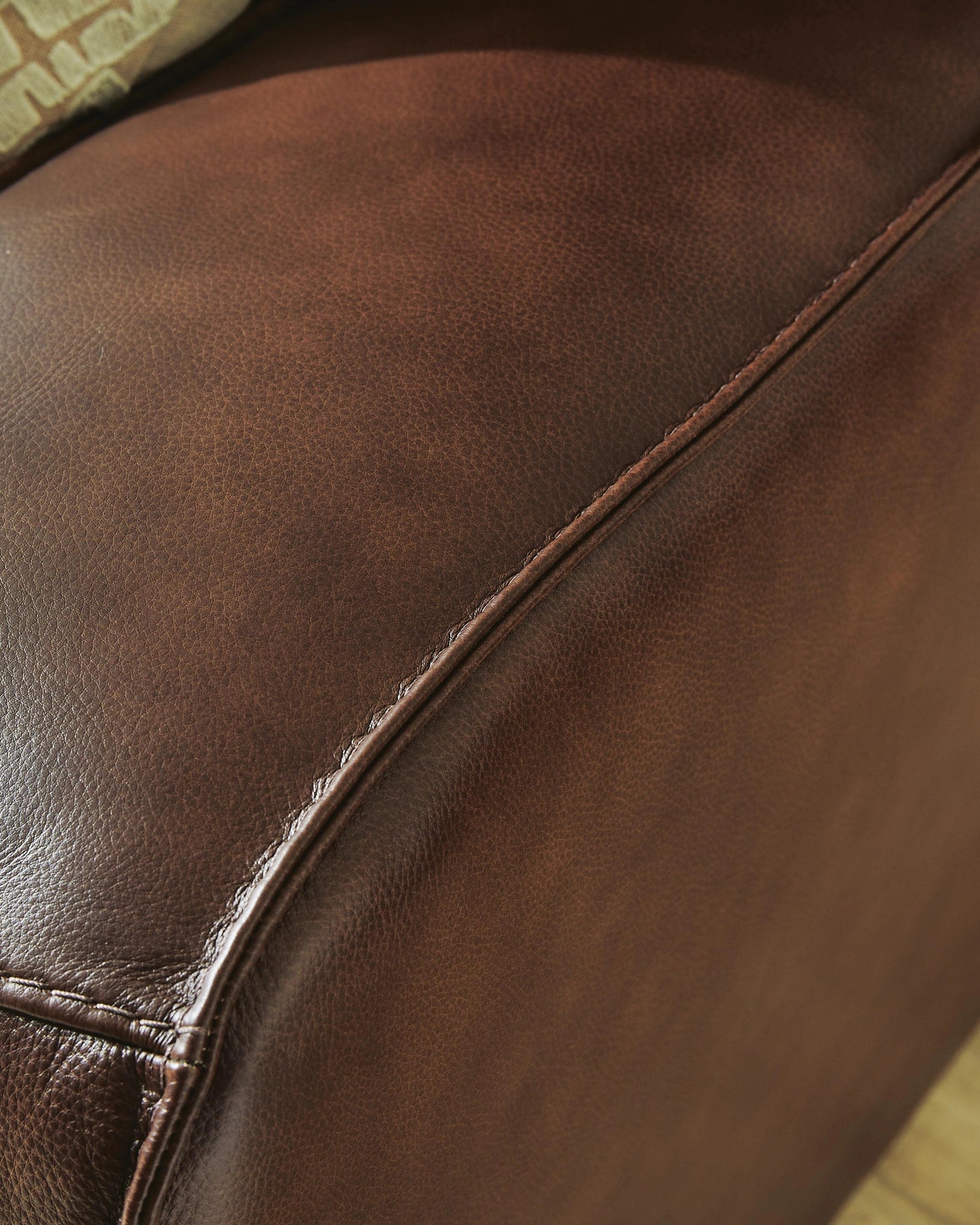 DeepWakes Power Reclining Sectional with Chaise