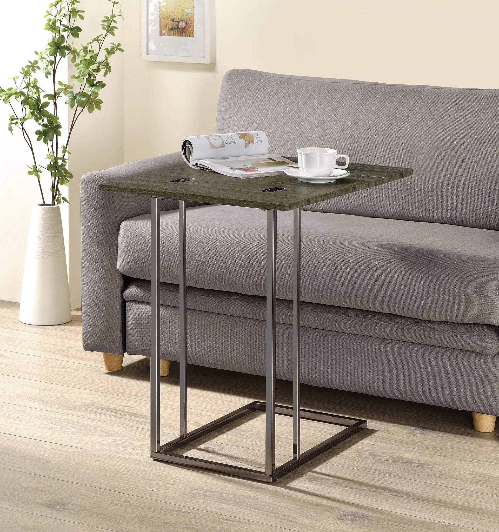 Pedro Side Table