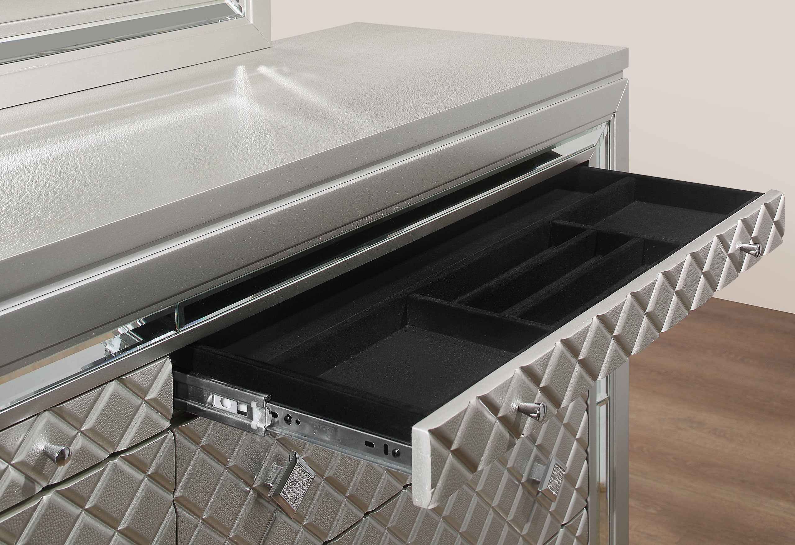 PARIS CHAMPAGNE KING BED GROUP WITH LED