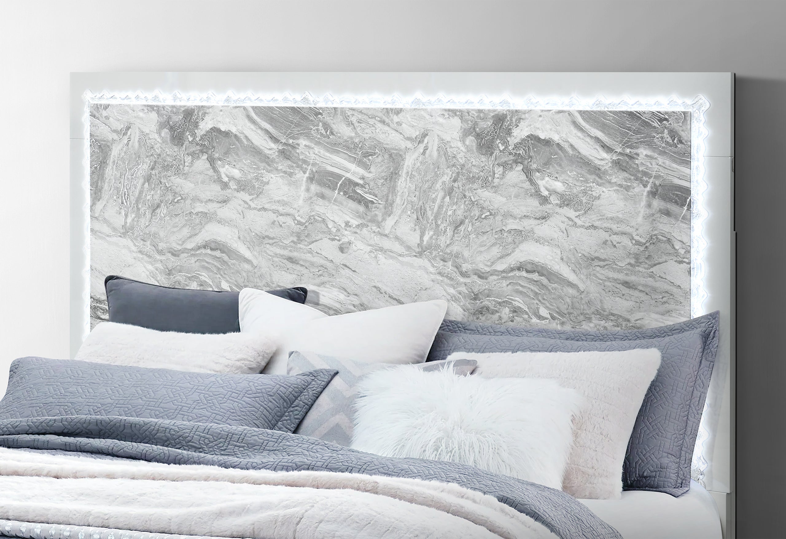 NAOMI SILVER MARBLE FULL BED WITH LED